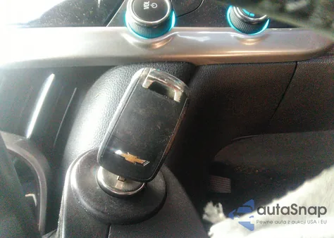 2015 Chevrolet Malibu 2Lt from USA, damaged, VIN 1G11D5SL2FF260332